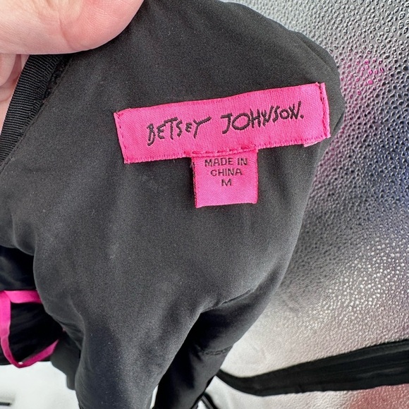 Betsey Johnson LACE SHORT FIT & FLARE DRESS NWOT - Picture 6 of 8